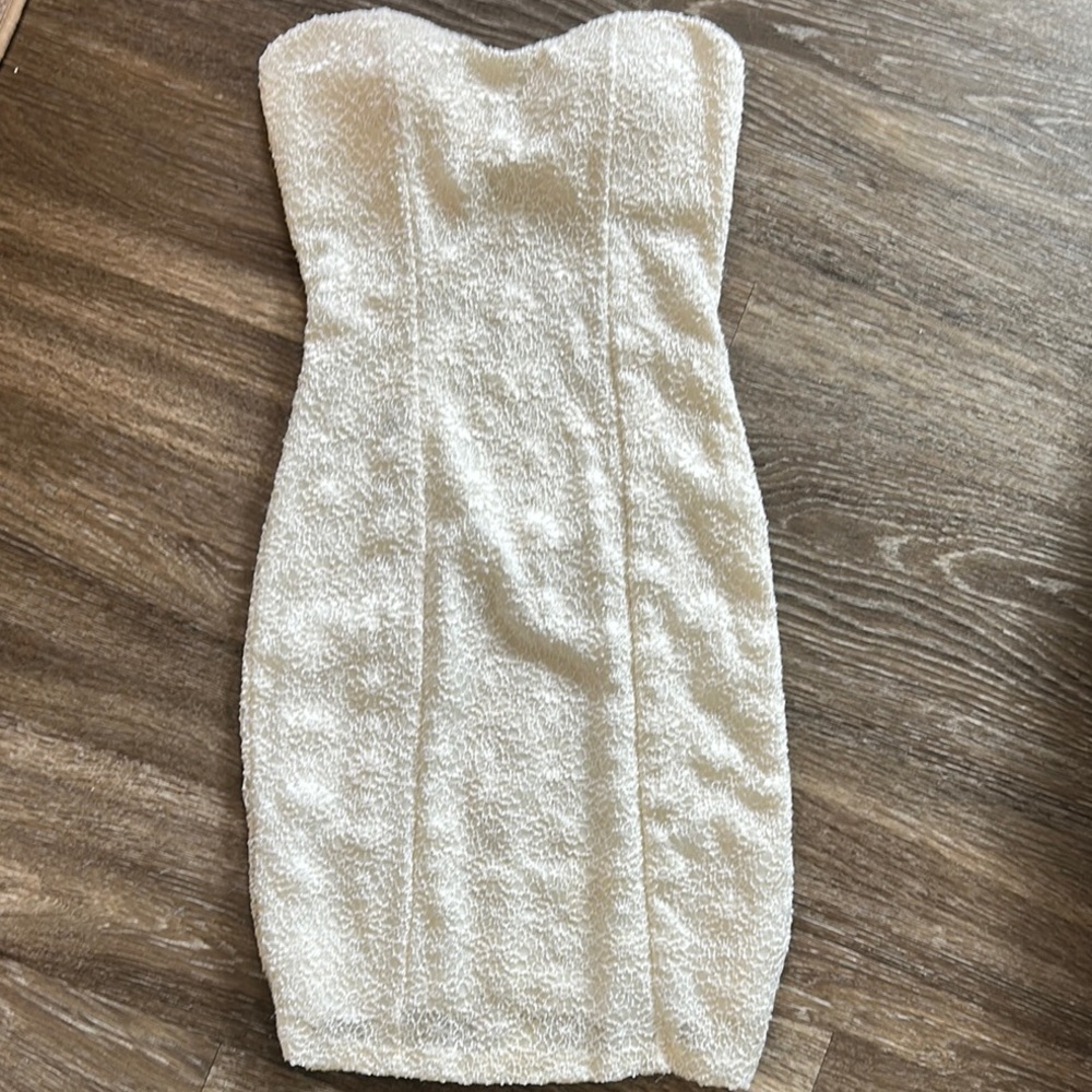 Off-white Strapless Dress